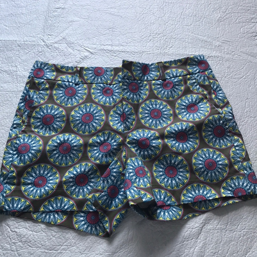 Banana Republic Patterned Women's Shorts - Blue and Red